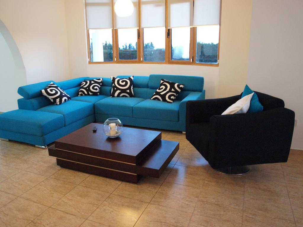 Mariandy Villa 2 Coral Bay Room photo