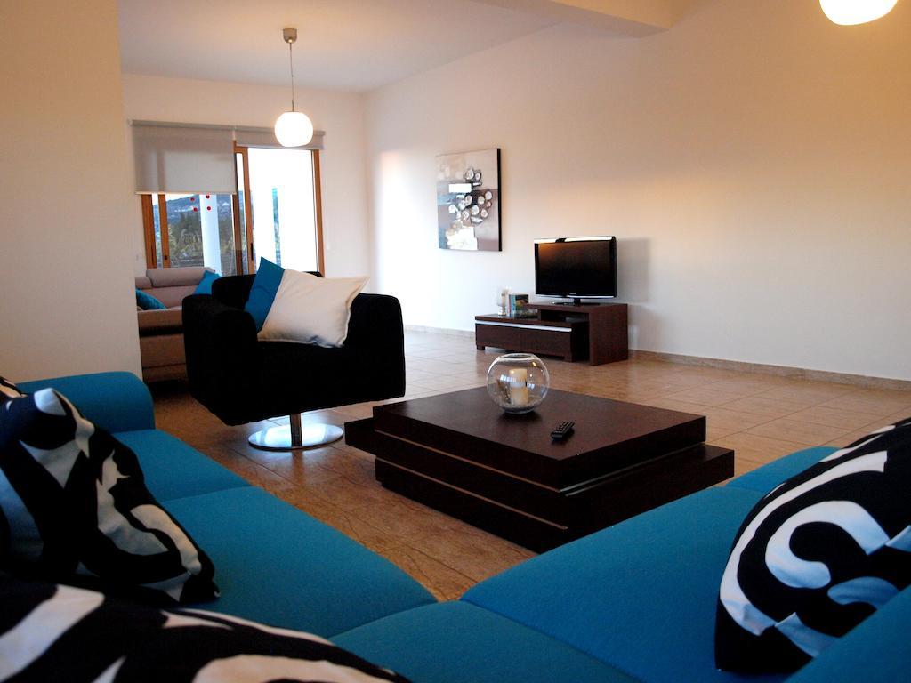 Mariandy Villa 2 Coral Bay Room photo